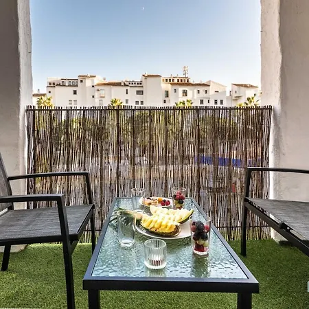 Modern In The Heart Of Puerto Banus Lägenhet Marbella